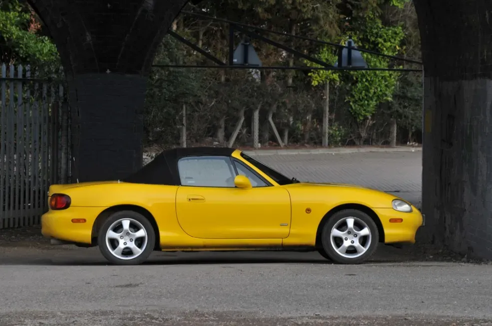 Gas Mileage & Eco-Driving Tips (for Miata Fans and Beyond)